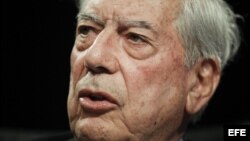 Según Mario Vargas Llosa, Internet ha infligido un golpe casi mortal a la censura de los gobiernos autoritarios.